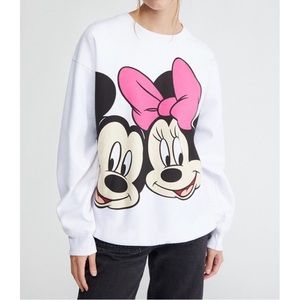 Disney Mickey and Minnie hearts sweatshirt NWT